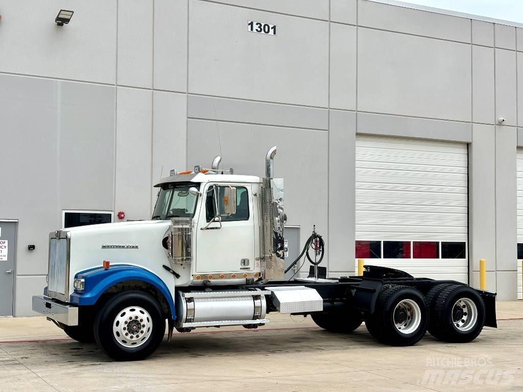 Western Star 4900 Truck Tractor Units