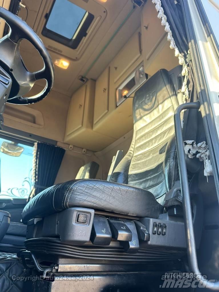 Scania R 560 LA Truck Tractor Units