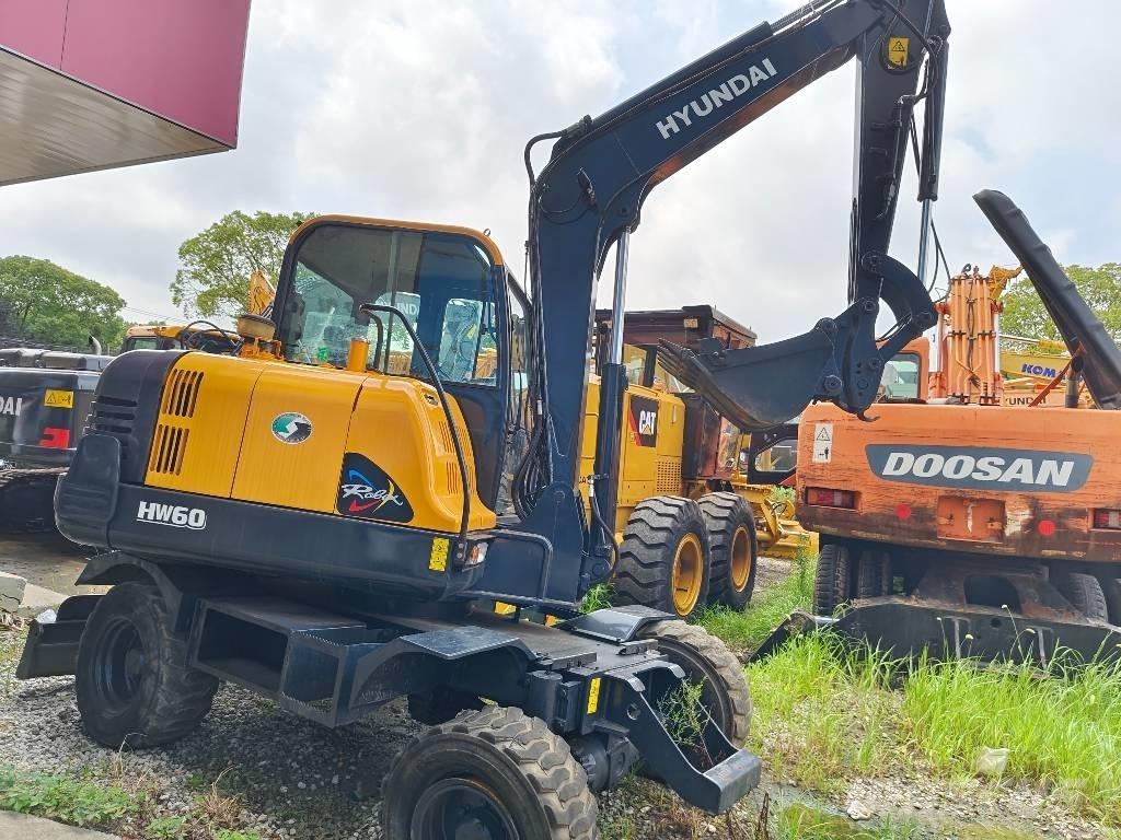 Hyundai R60W Mini excavators < 7t