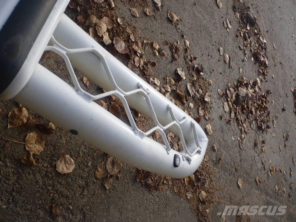  Trux Highway Scania Chassis and suspension