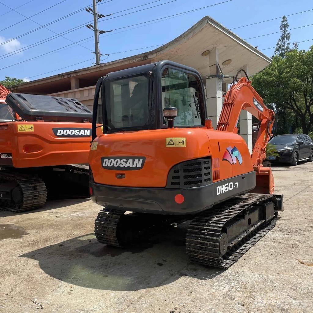 Doosan DH60-7 Mini excavators < 7t