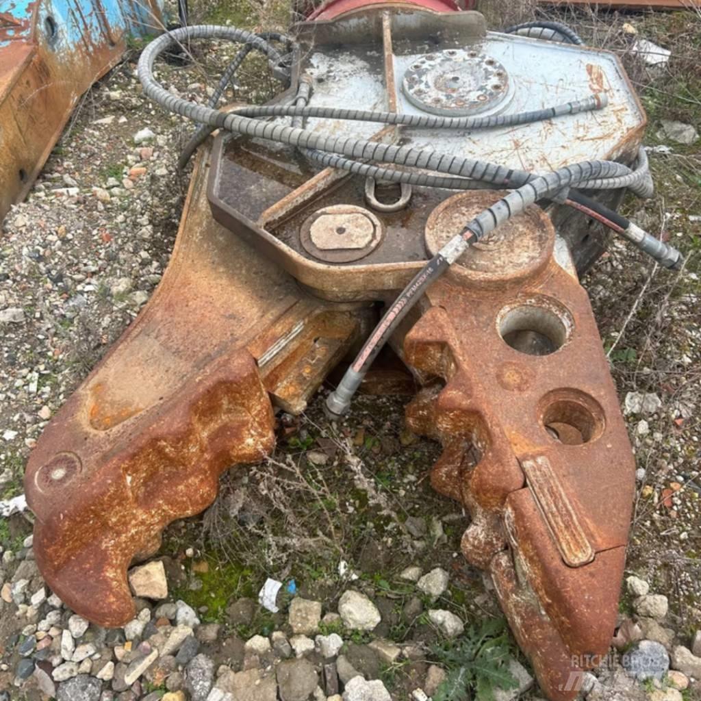 Demarec DLP 30 Crushers