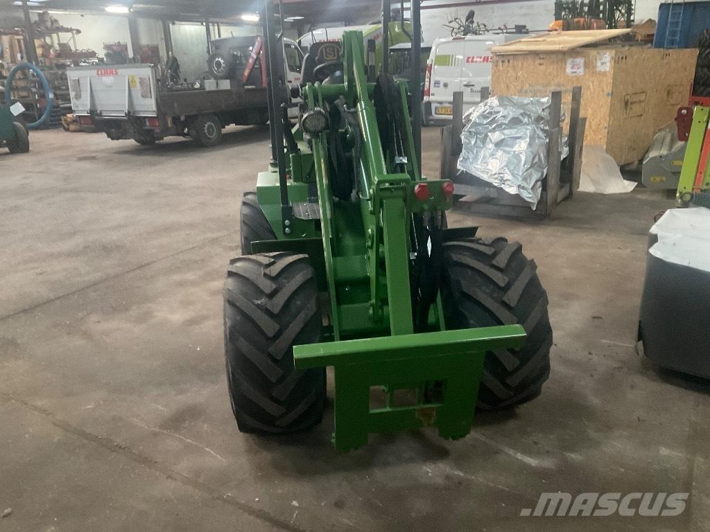 Striegel 180 ya Mini loaders