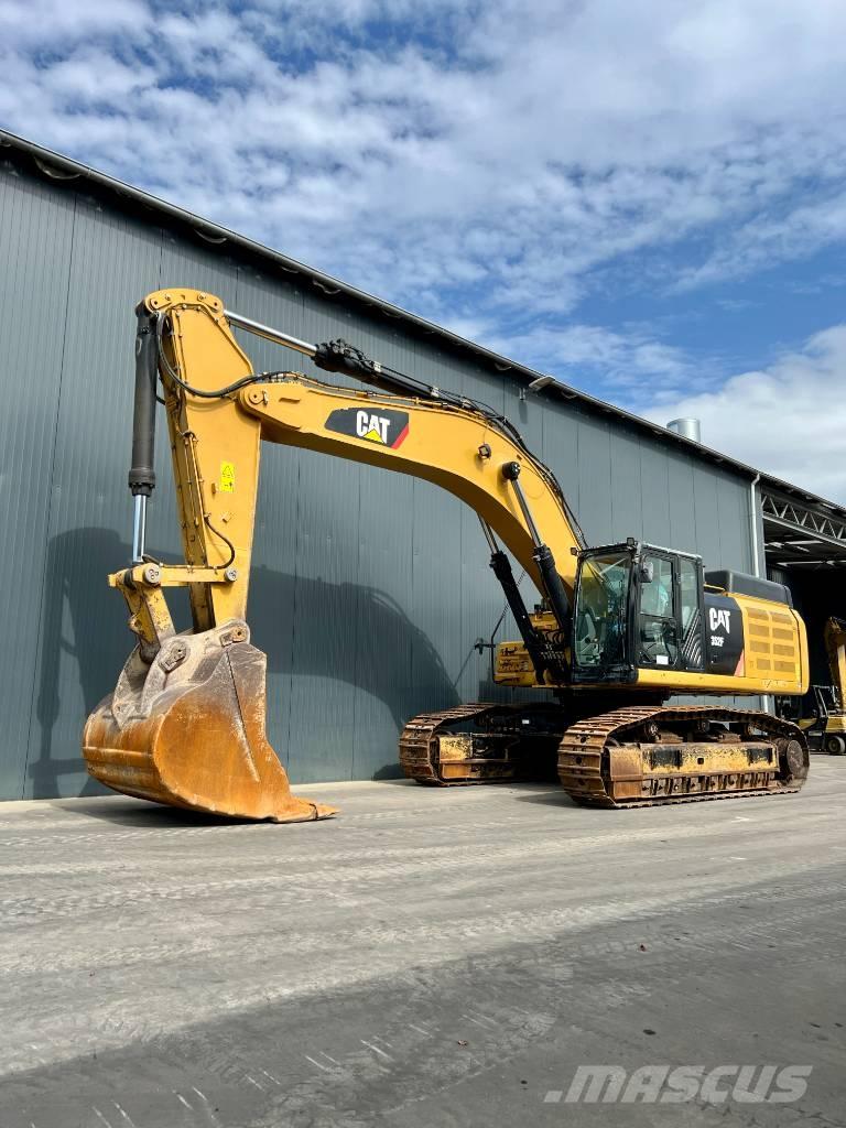 CAT 352F Crawler excavators