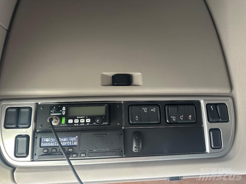DAF XF 530 Truck Tractor Units