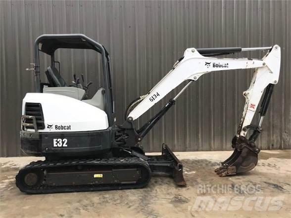 Bobcat E32M Mini excavators < 7t