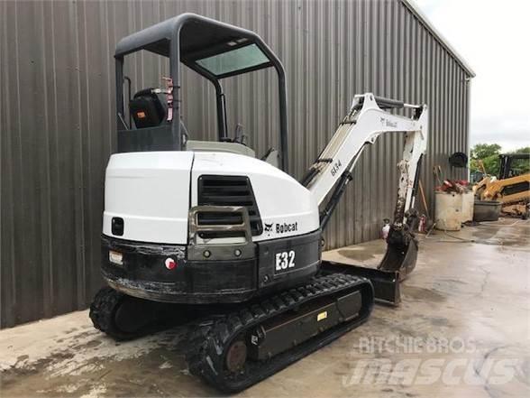Bobcat E32M Mini excavators < 7t