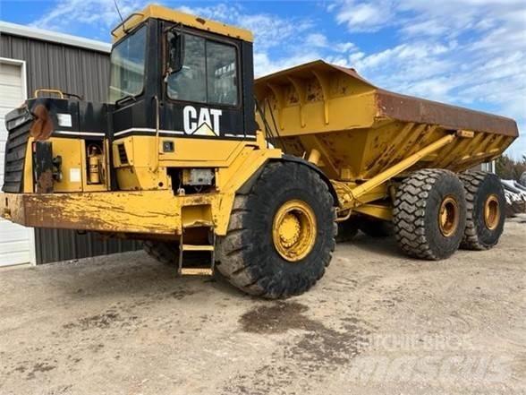 CAT D400E Articulated Haulers