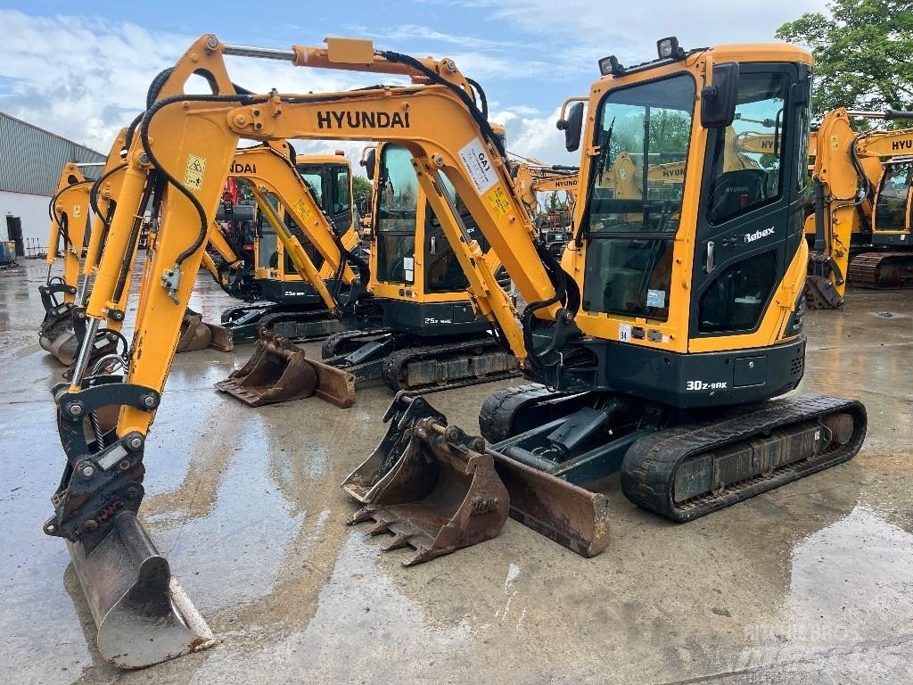 Hyundai R30 Z-9AK Mini excavators < 7t