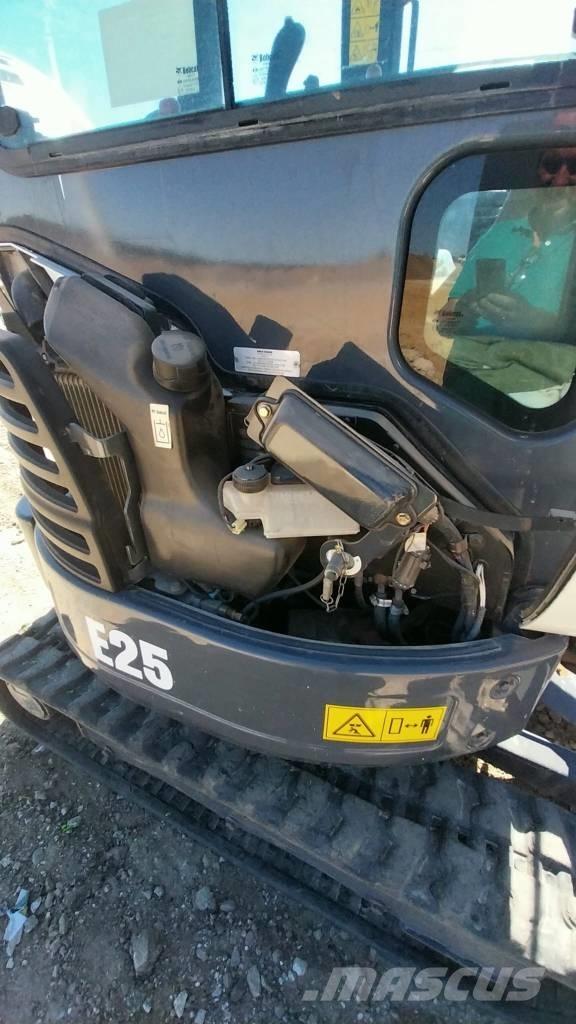 Bobcat E 25 Mini excavators < 7t