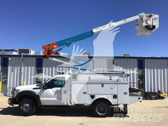 Altec AT37G Truck mounted aerial platforms