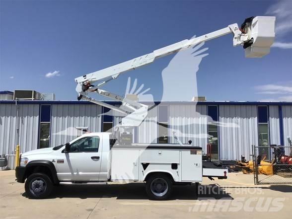 Altec AT37G Truck mounted aerial platforms