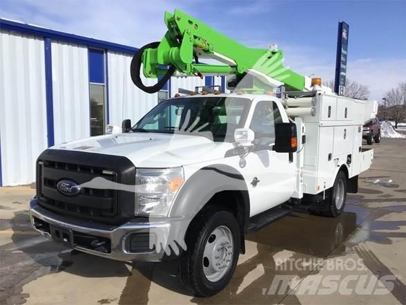 Altec AT40G Truck mounted aerial platforms
