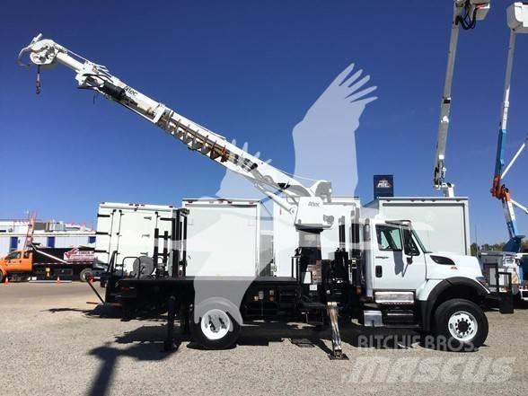 Altec DM47TB Truck mounted aerial platforms