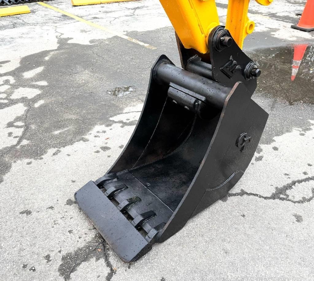 JCB 3 CX TLB's