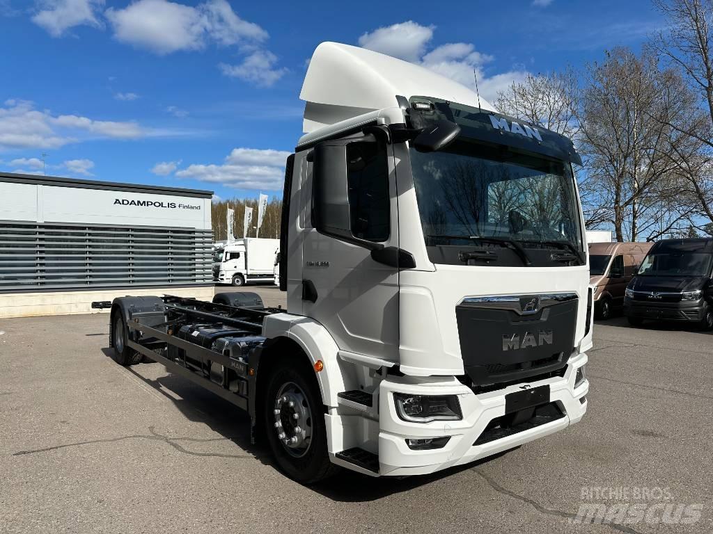 MAN TGM 18.290 Chassis Cab trucks