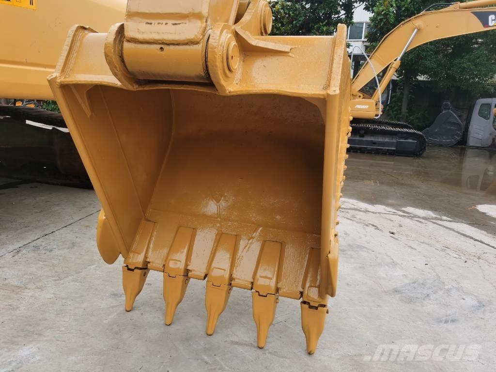 CAT 330 D Crawler excavators