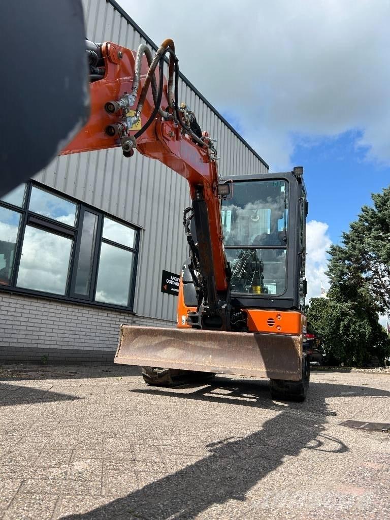 Hitachi ZX33U-6 Mini excavators < 7t