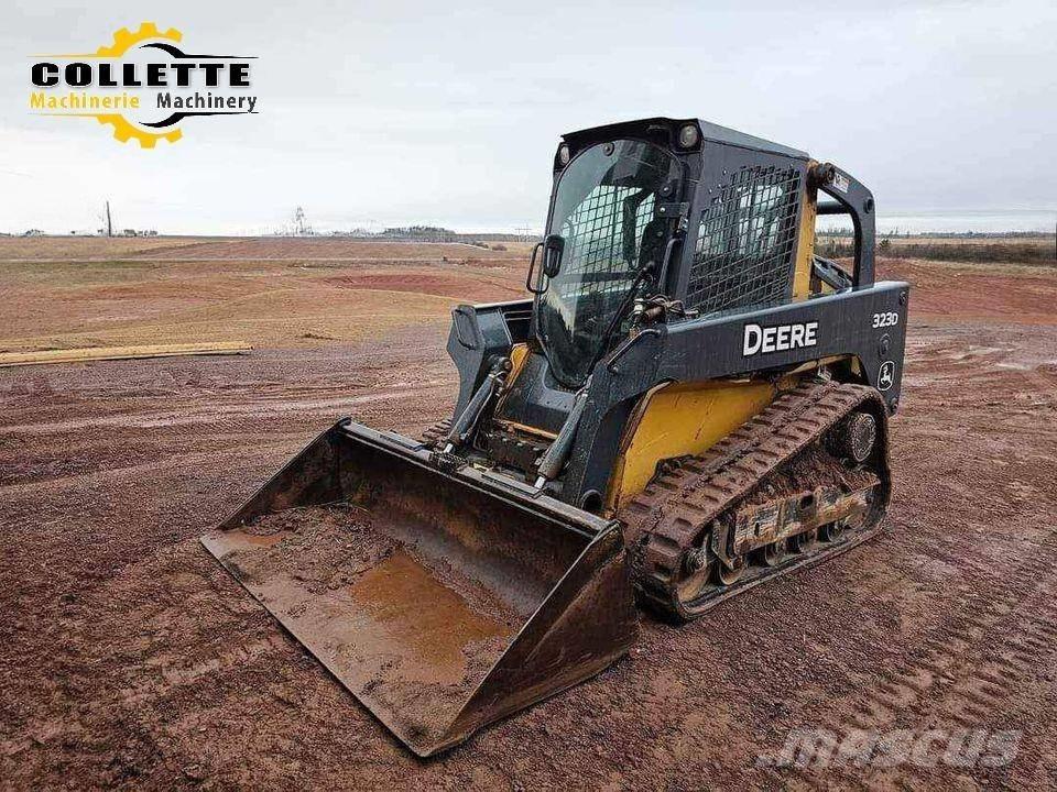 DEERE 323D Skid steer loaders