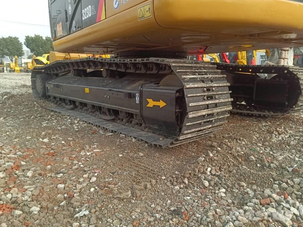 CAT 323 D Crawler excavators