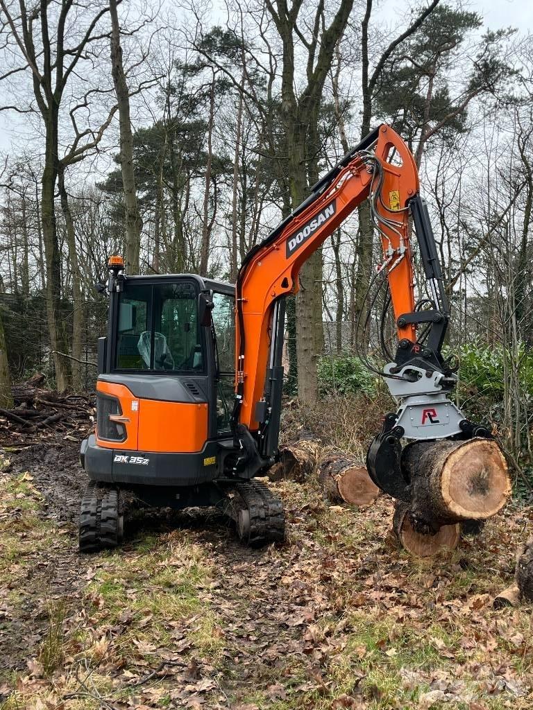 Develon DX 35 Z-7 Mini excavators < 7t