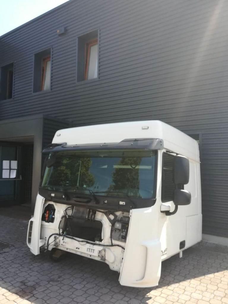 DAF XF 106 Euro 6 Cabins and interior