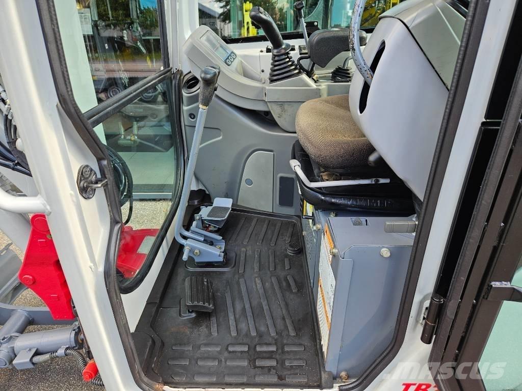 Takeuchi TB 225 Mini excavators < 7t