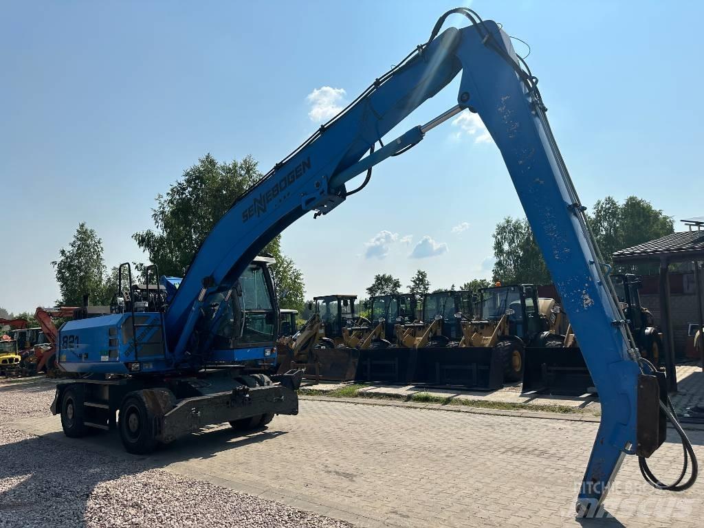 Sennebogen M 821 Waste / industry handlers