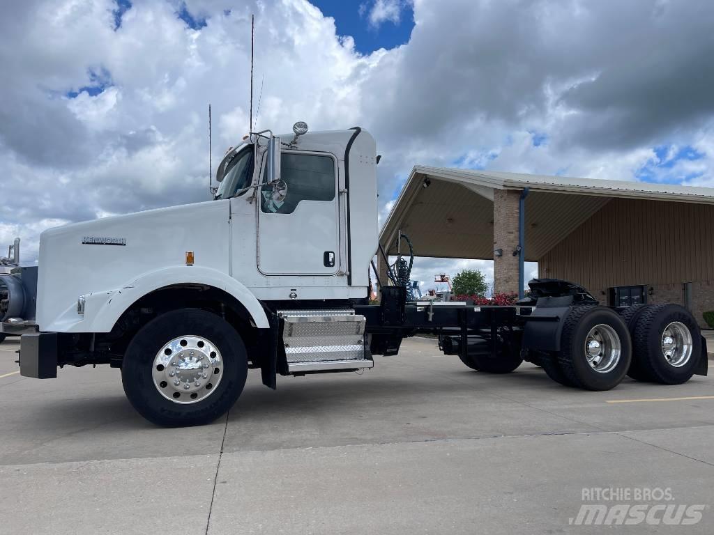 Kenworth T 800 Truck Tractor Units