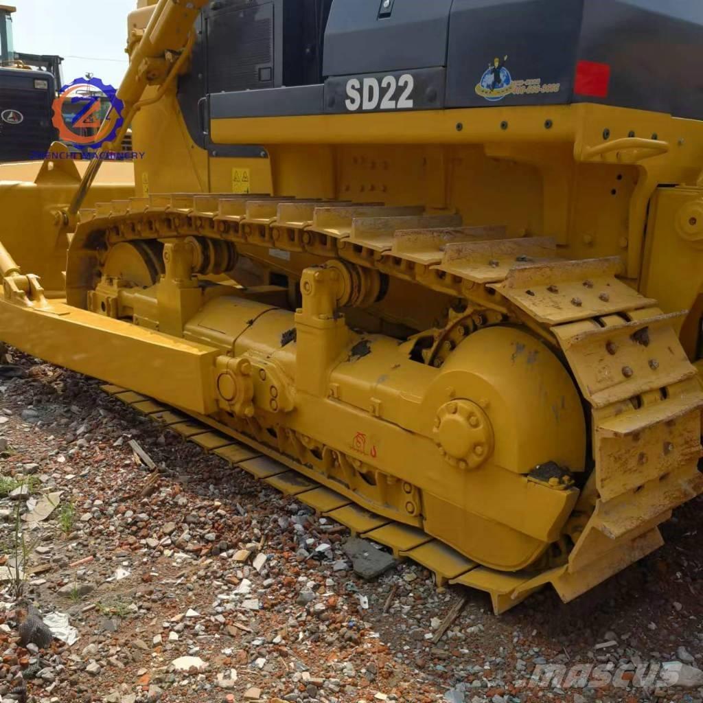 Shantui SD 22 Crawler dozers