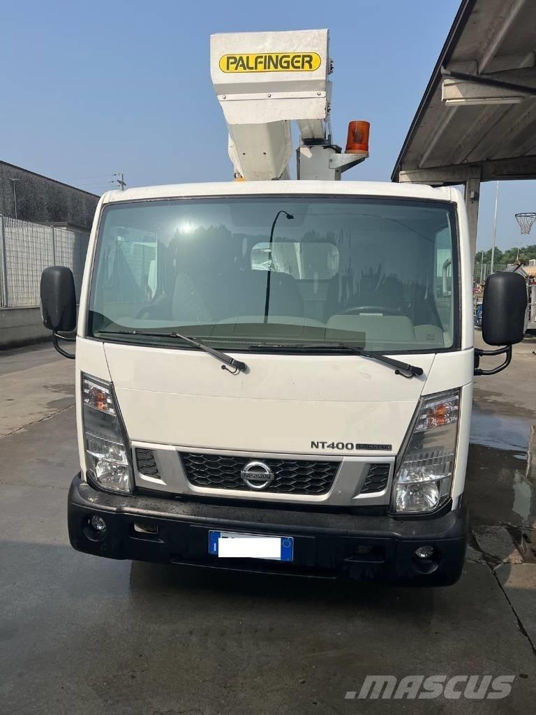 Palfinger P 200 A Truck mounted aerial platforms