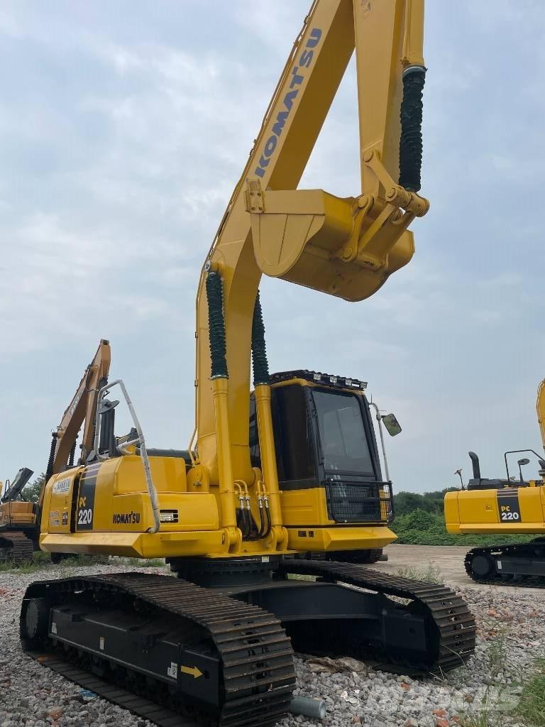 Komatsu PC 220 Crawler excavators