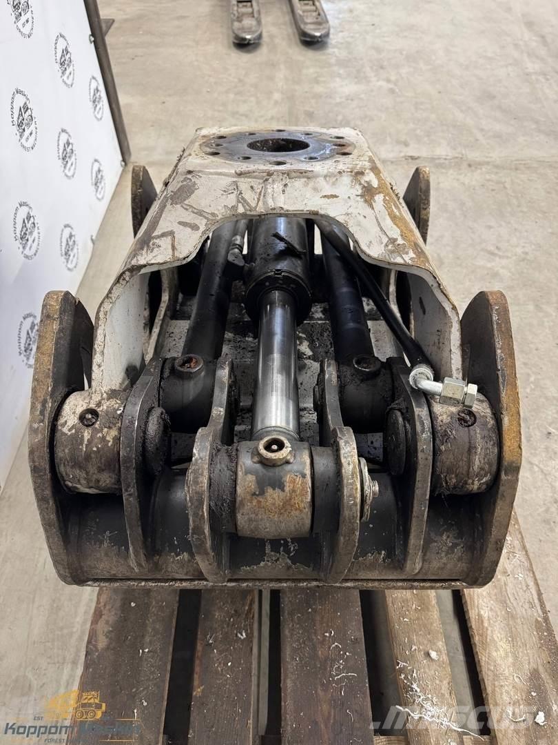 Valmet / Komatsu G36 Grapples