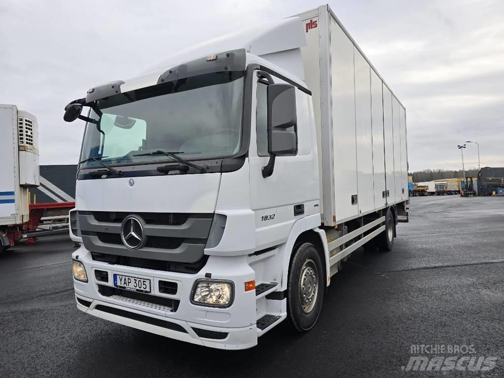 Mercedes-Benz 1832 Van Body Trucks