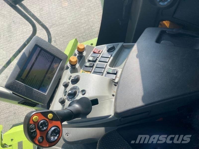 CLAAS LEXION 620 Combine harvesters