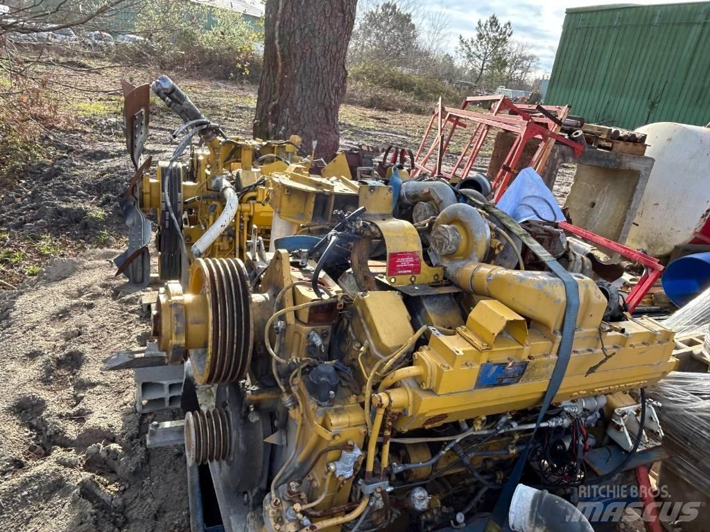 Komatsu SA12V140 Engines