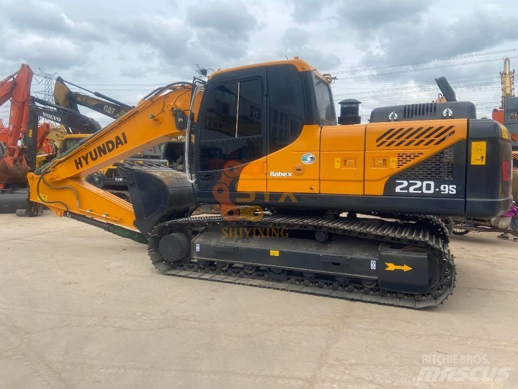 Hyundai 220-9 Crawler excavators