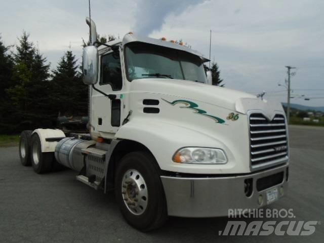 Mack CXU 613 Truck Tractor Units