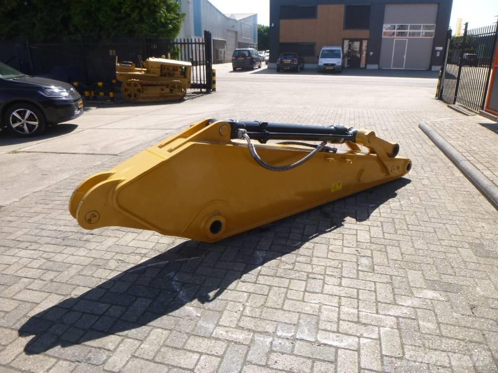 CAT 320 GC TLB's