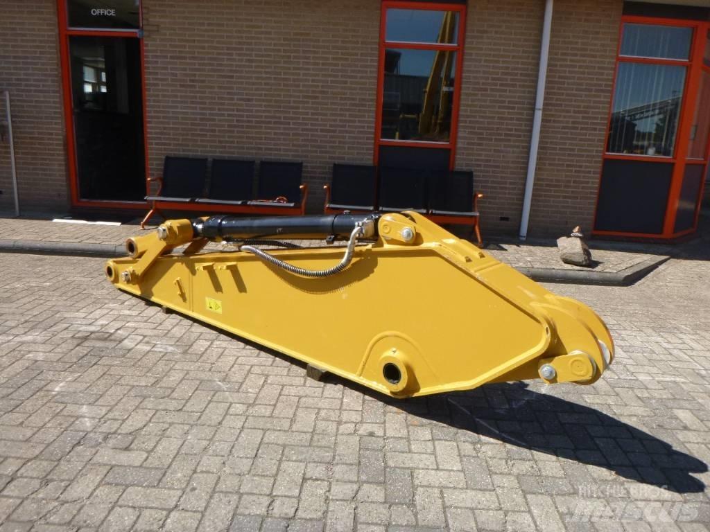 CAT 320 GC TLB's