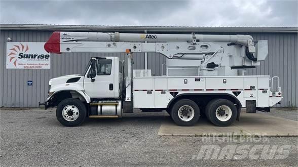 Altec AA55E Truck mounted aerial platforms