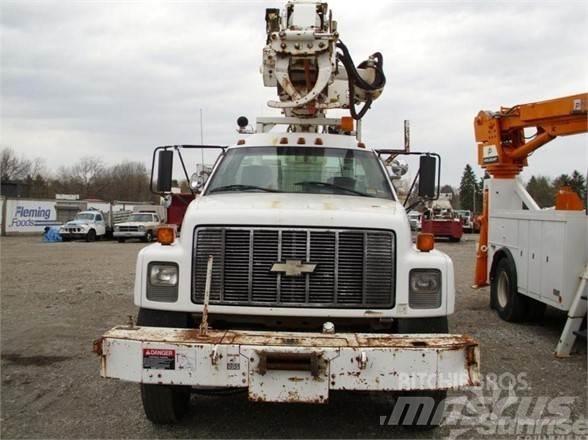 Altec D947BB Truck mounted aerial platforms