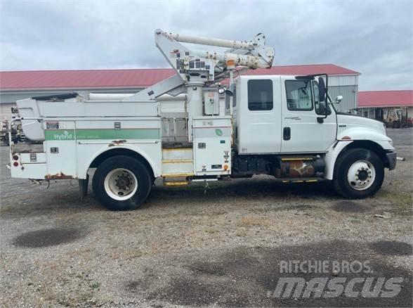 Altec TA40 Truck mounted aerial platforms