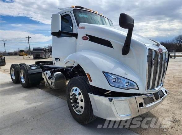 Peterbilt 579 Truck Tractor Units