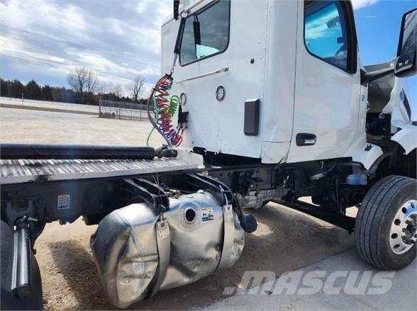 Peterbilt 579 Truck Tractor Units