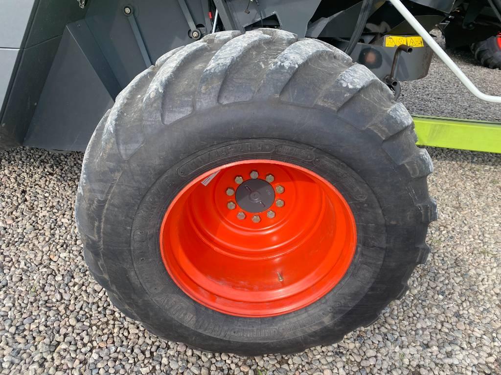 CLAAS LEXION 600 Combine harvesters