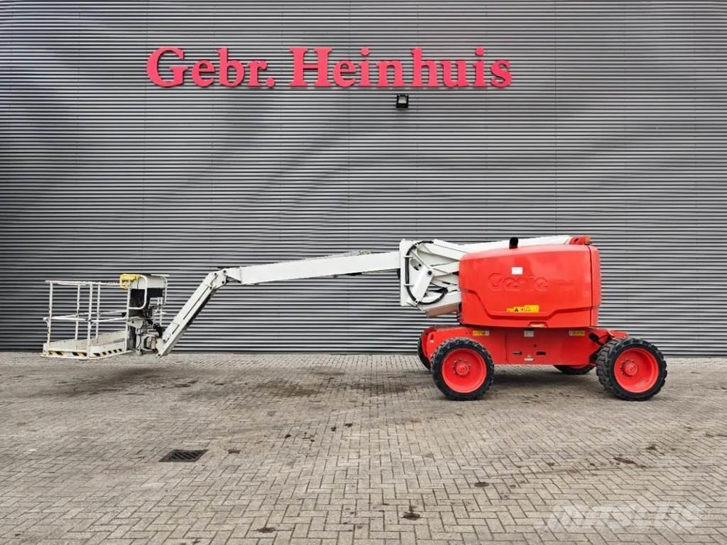 Genie Z-62/40 Articulated boom lifts