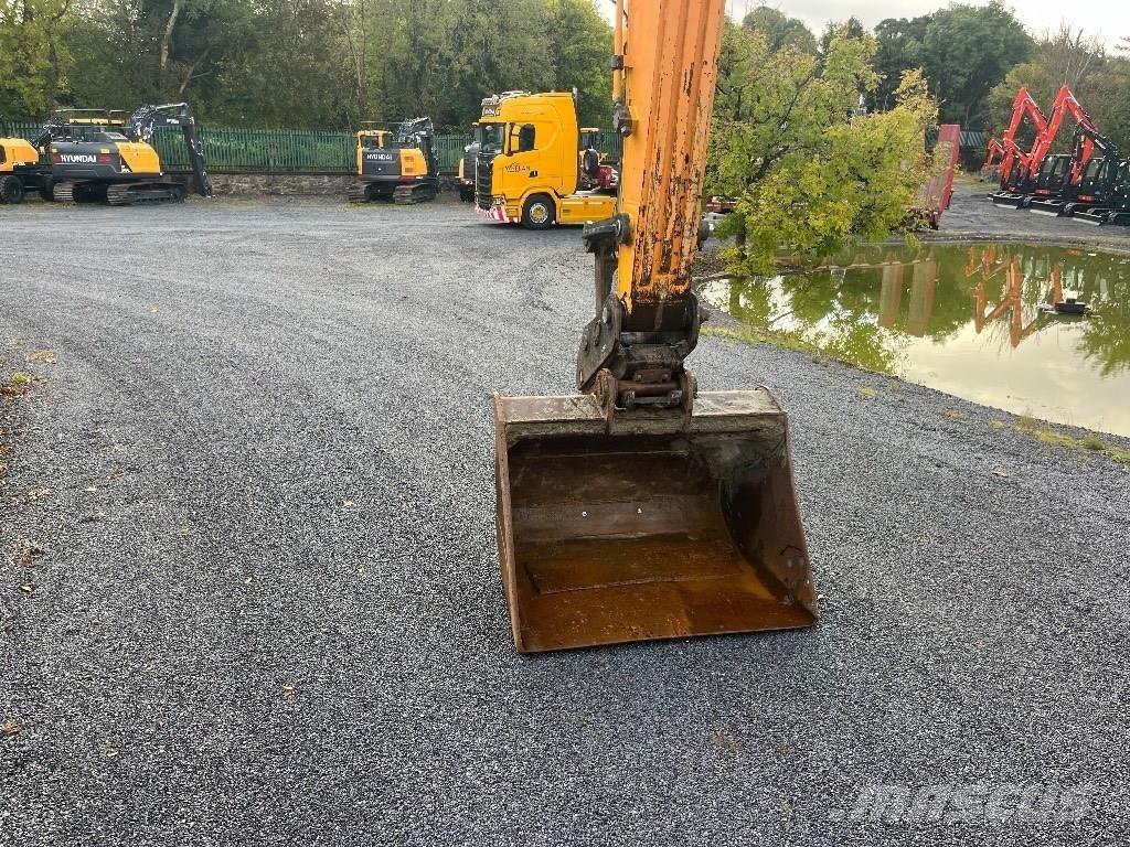 Hyundai 220LC-9A Crawler excavators
