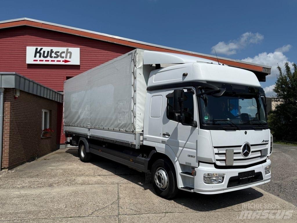 Mercedes-Benz 1530L Tautliner/curtainside trucks