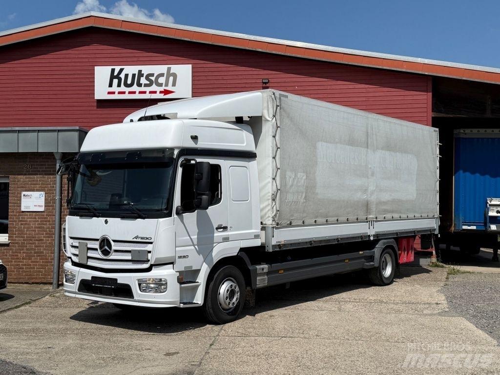 Mercedes-Benz 1530L Tautliner/curtainside trucks